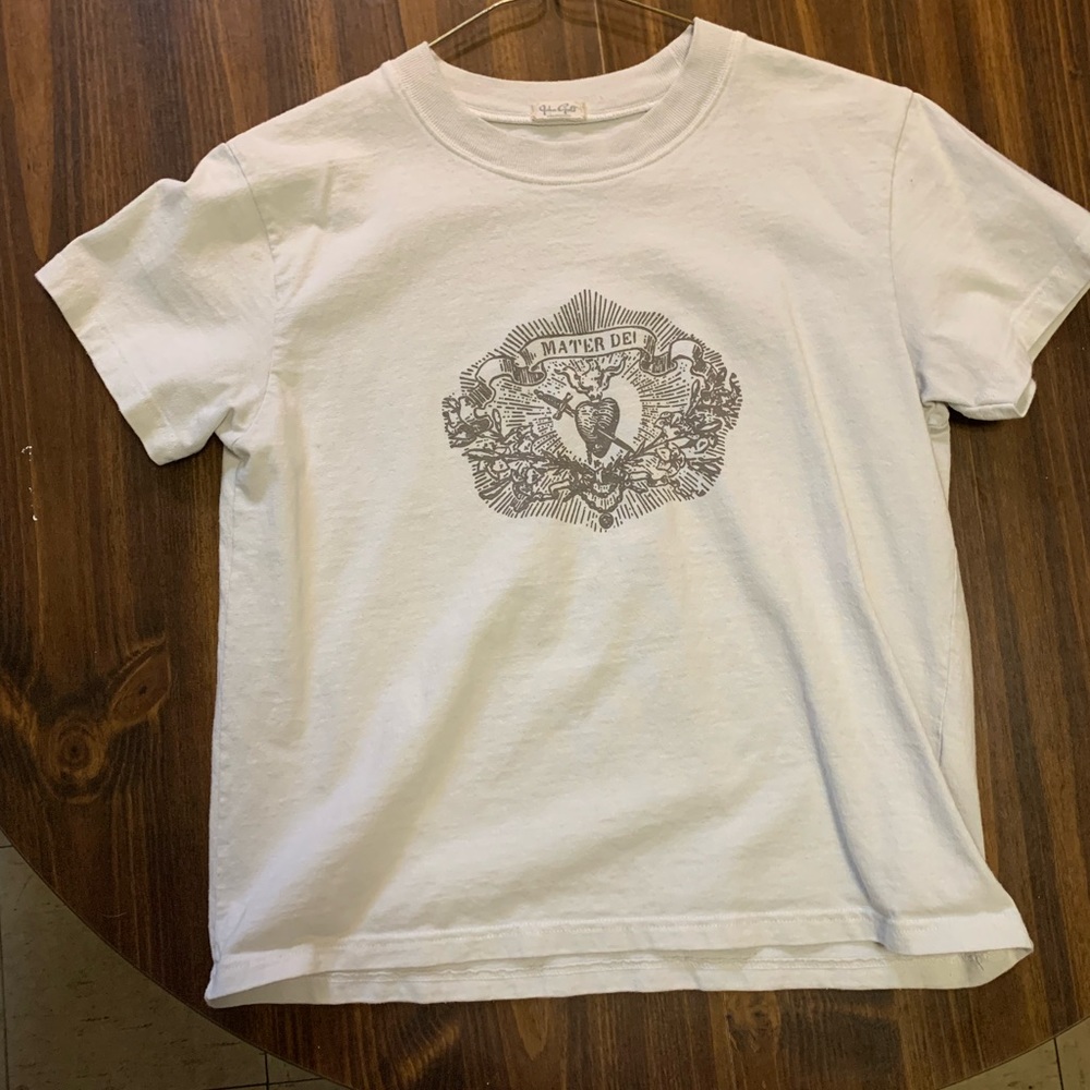Brandy Melville Chloe tee